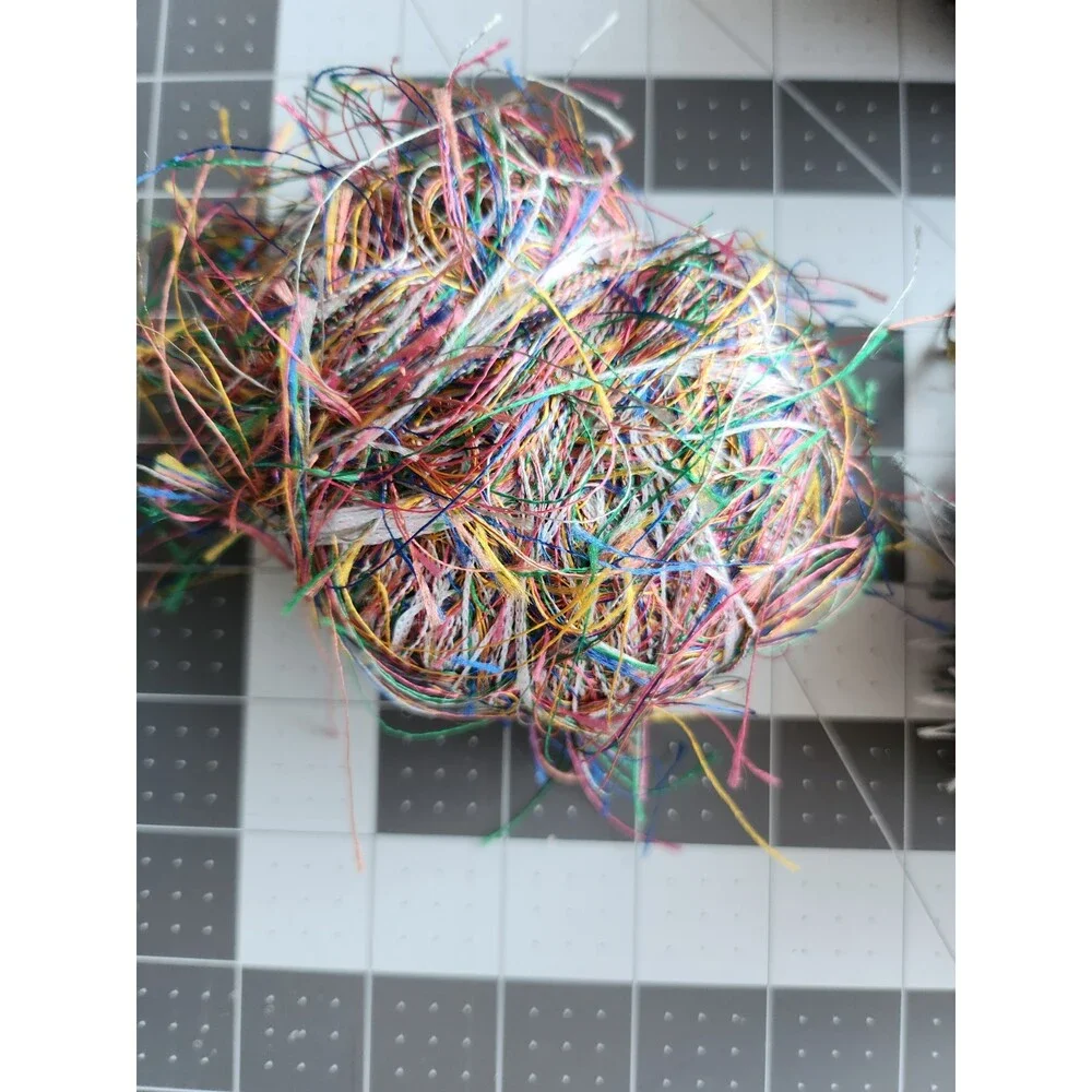 4 New Skeins of Various Yarns Made in Italy B47